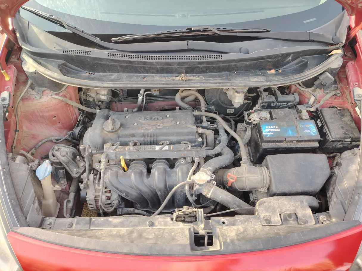 Car image 27