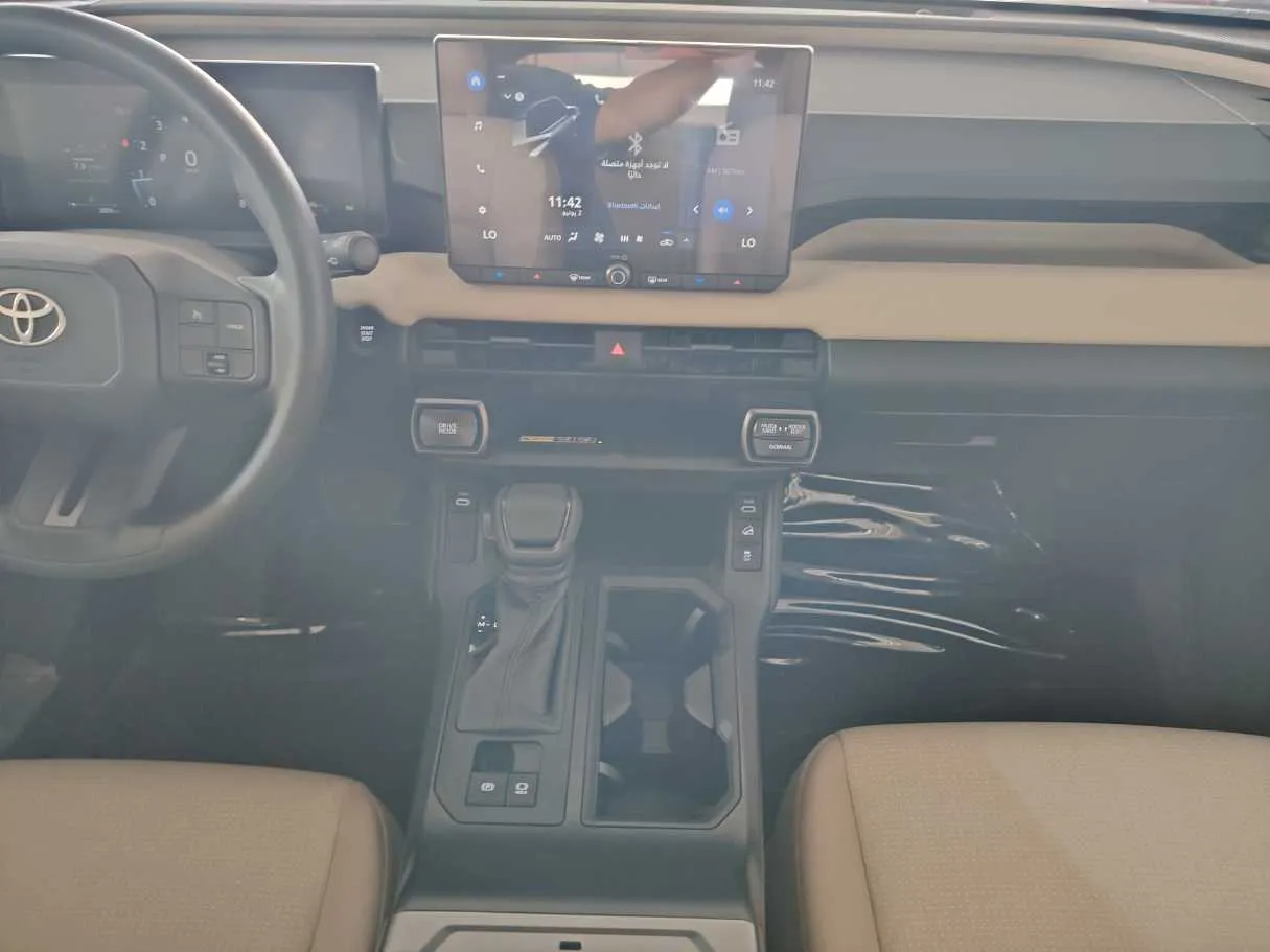 Car image 23