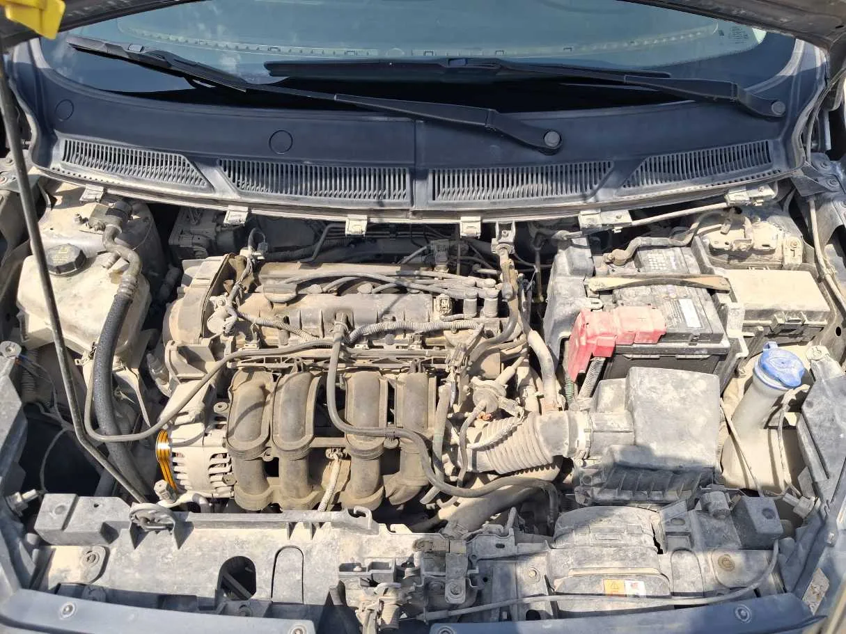 Car image 21