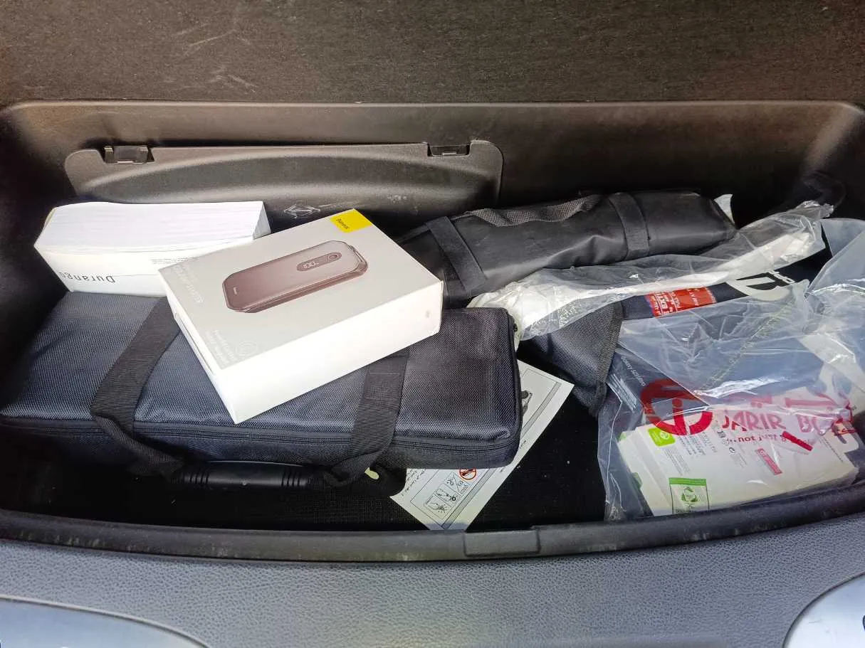 Car image 34