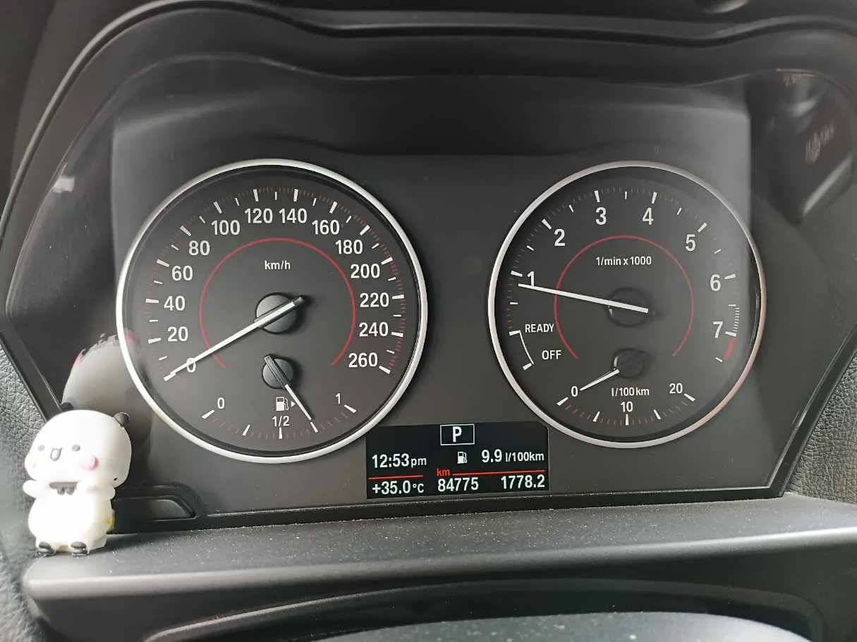 Car image 18