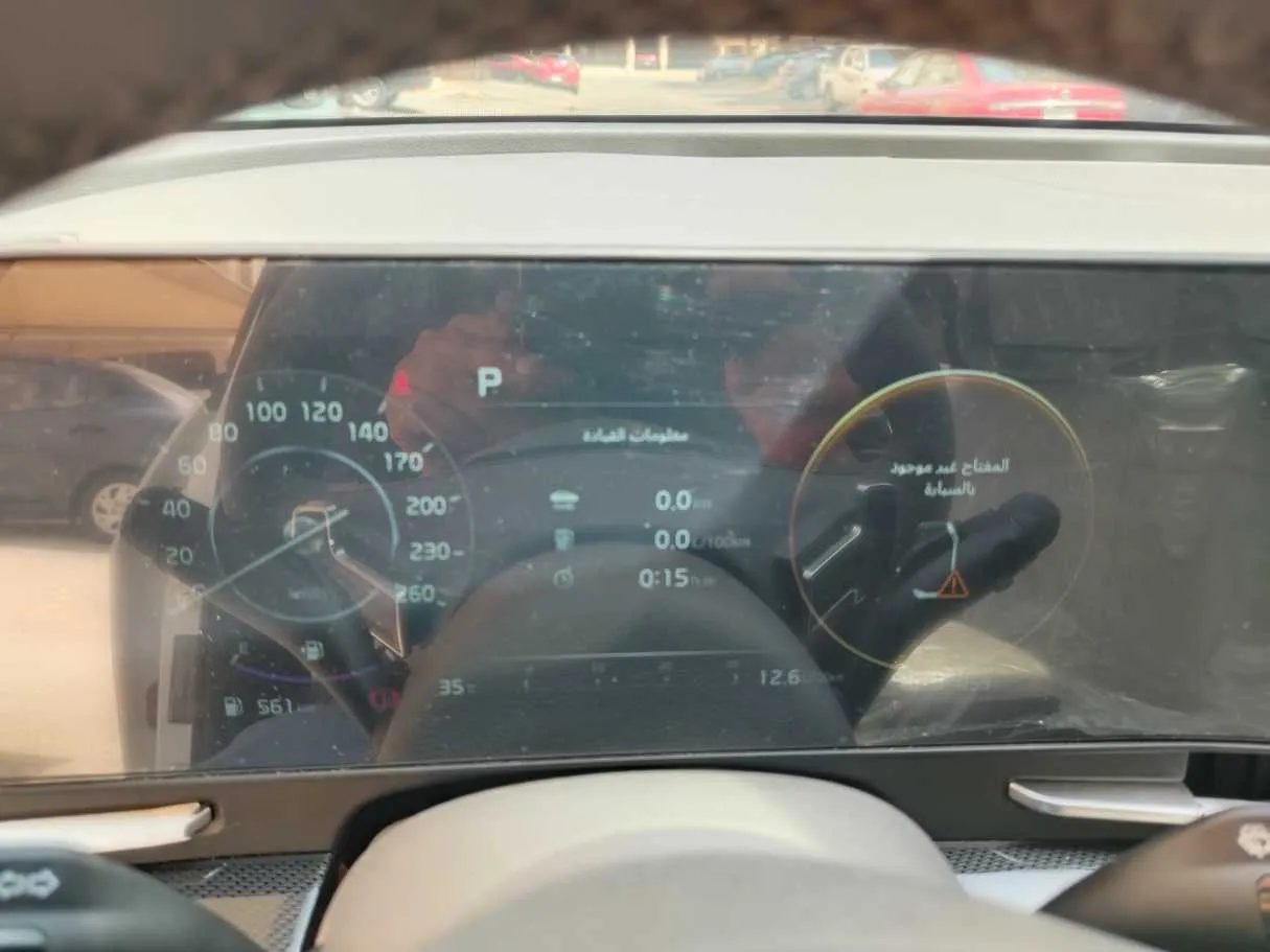 Car image 26