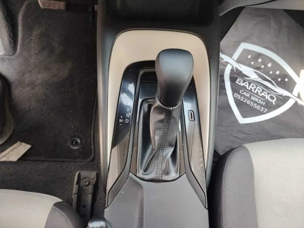 Car image 21
