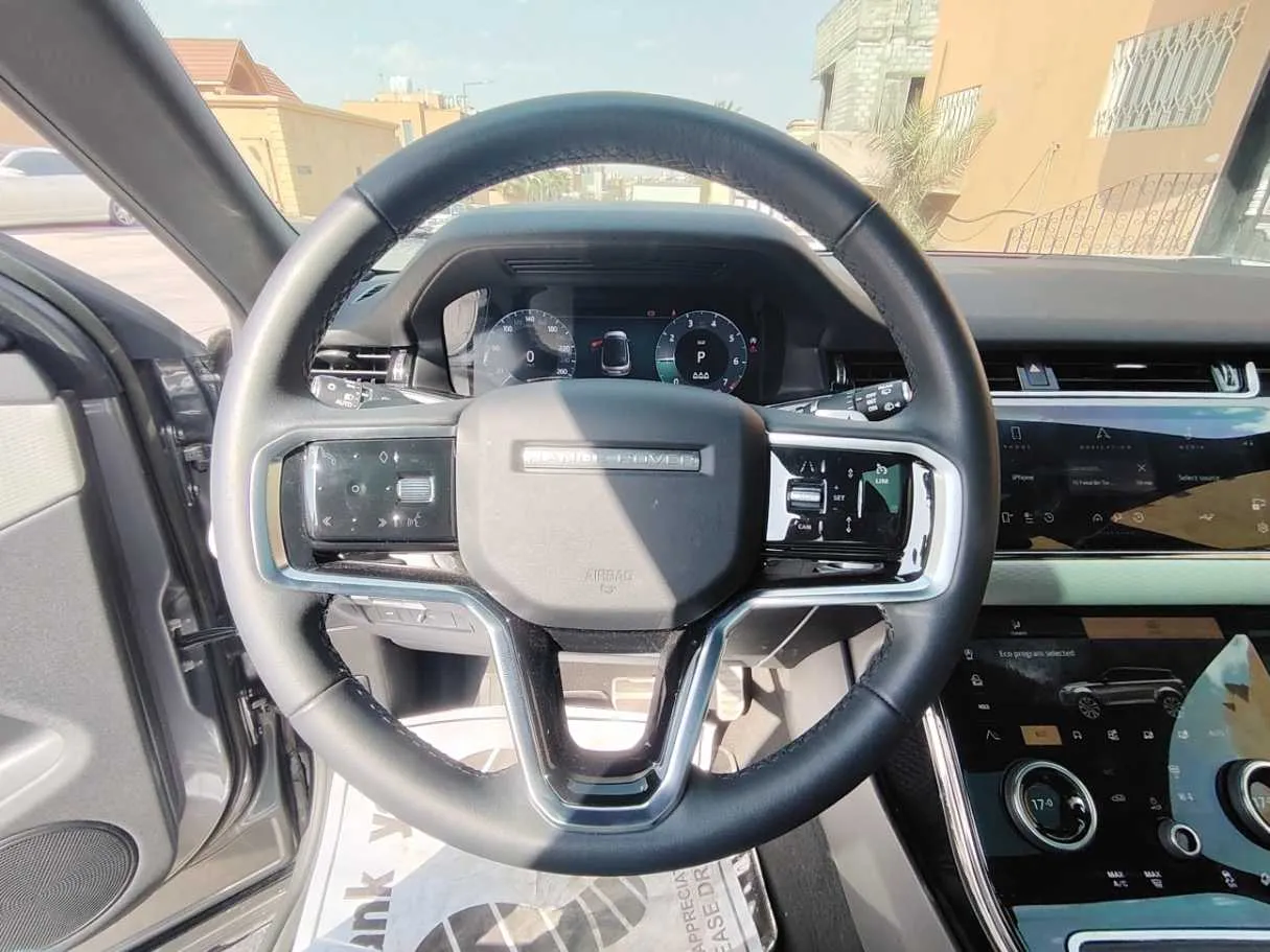 Car image 22