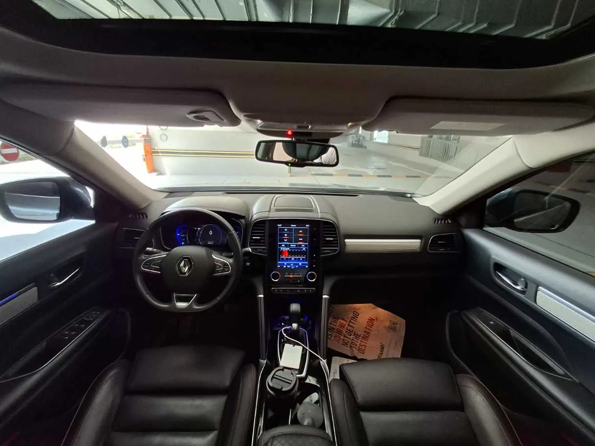 Car image 17
