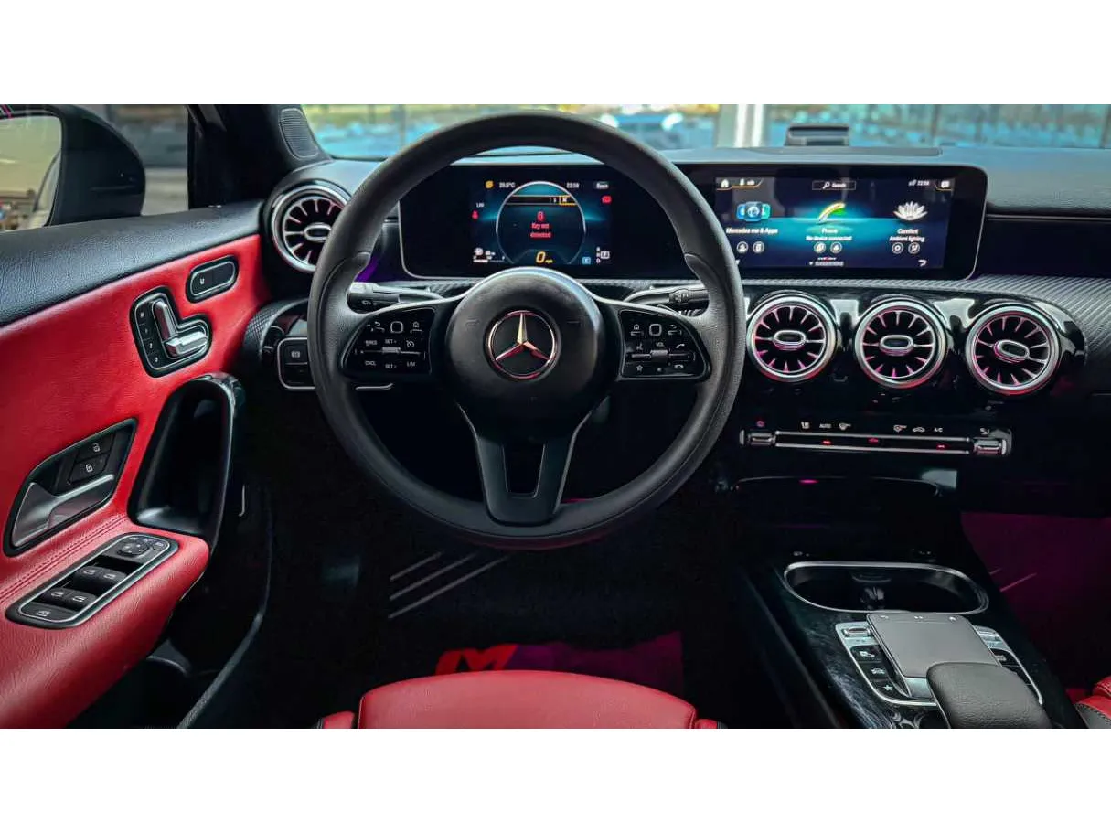 Car image 23