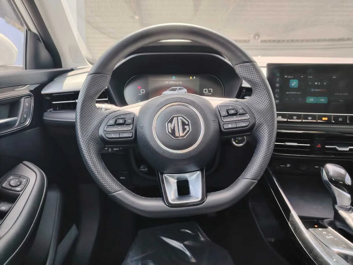 Car image 23