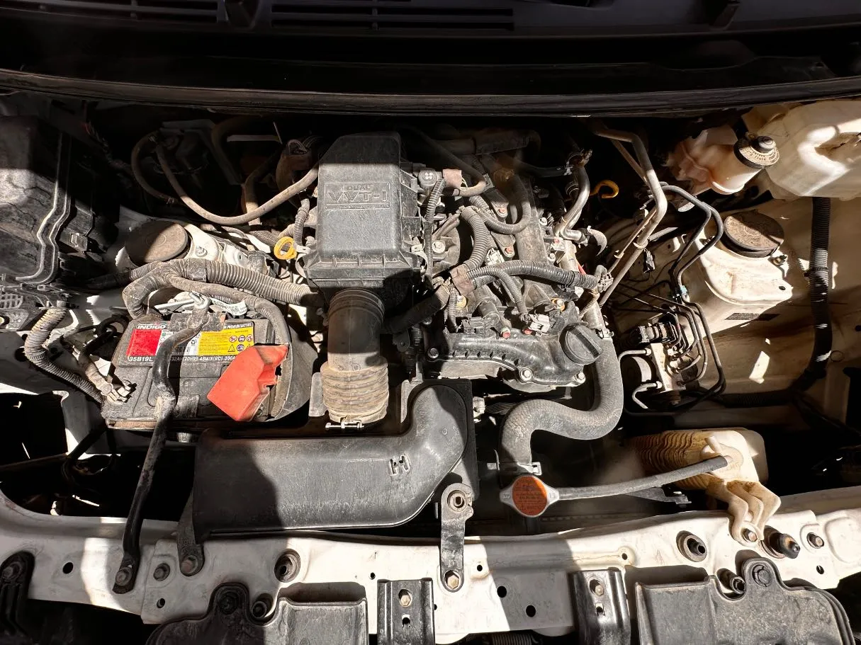 Car image 26