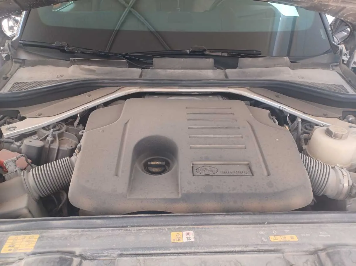 Car image 22