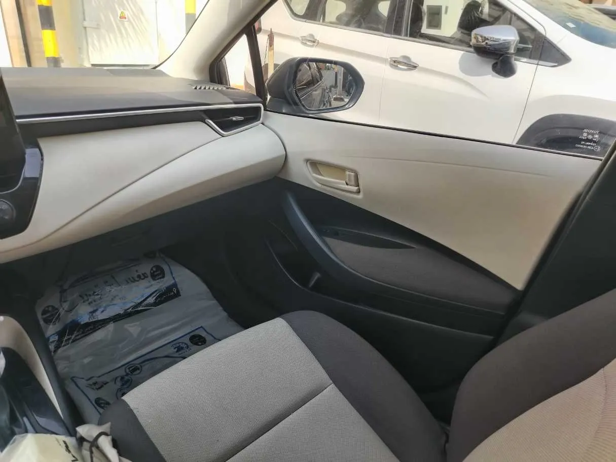 Car image 40