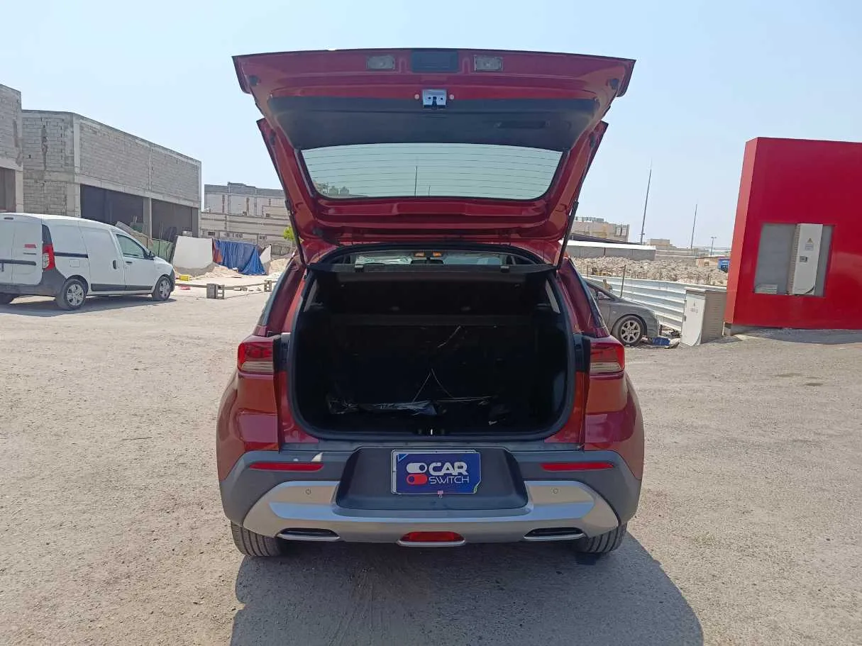 Car image 24