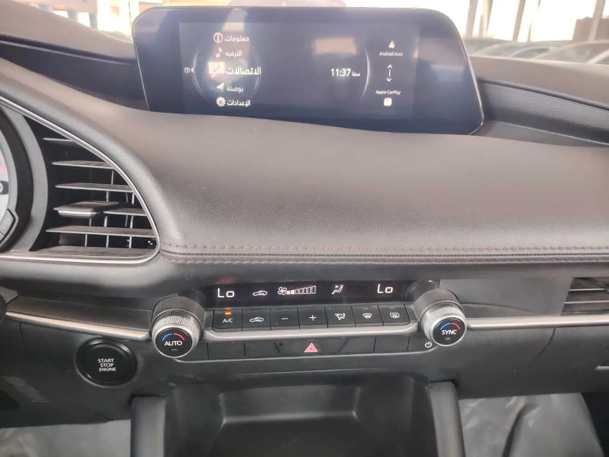 Car image 21