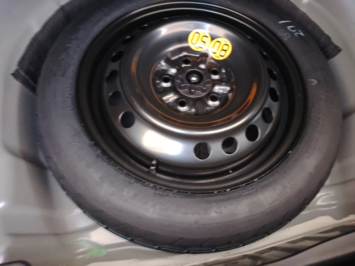 Car image 41