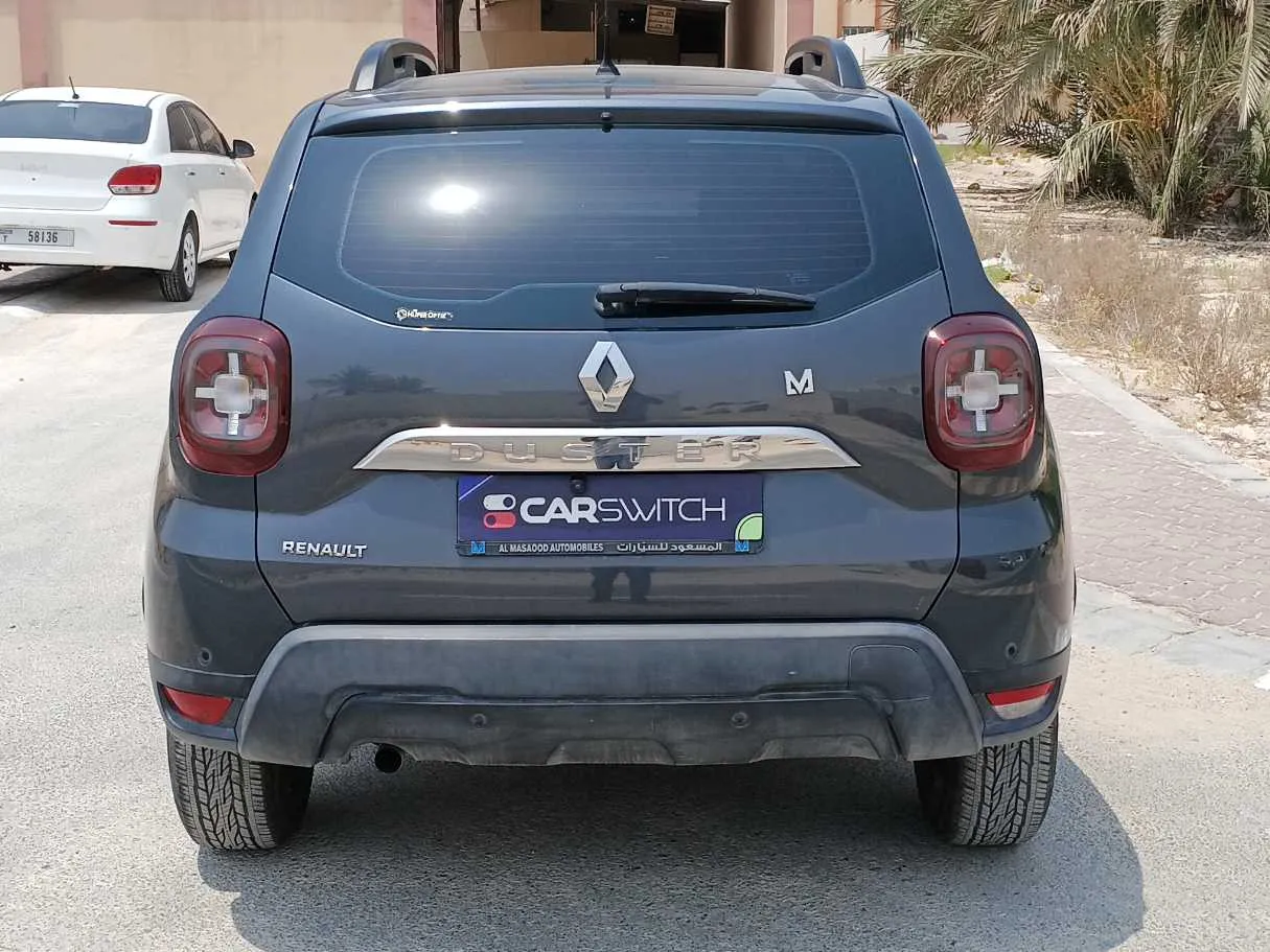 Car image 6