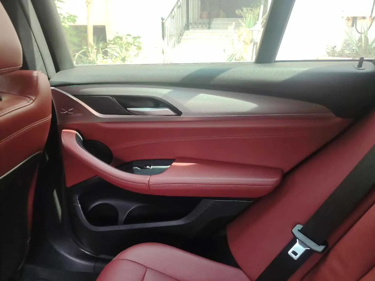 Car image 41