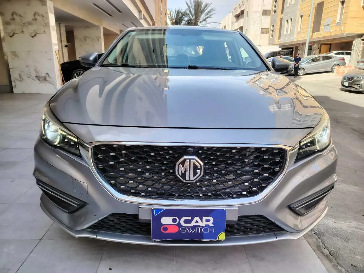 Car image 2