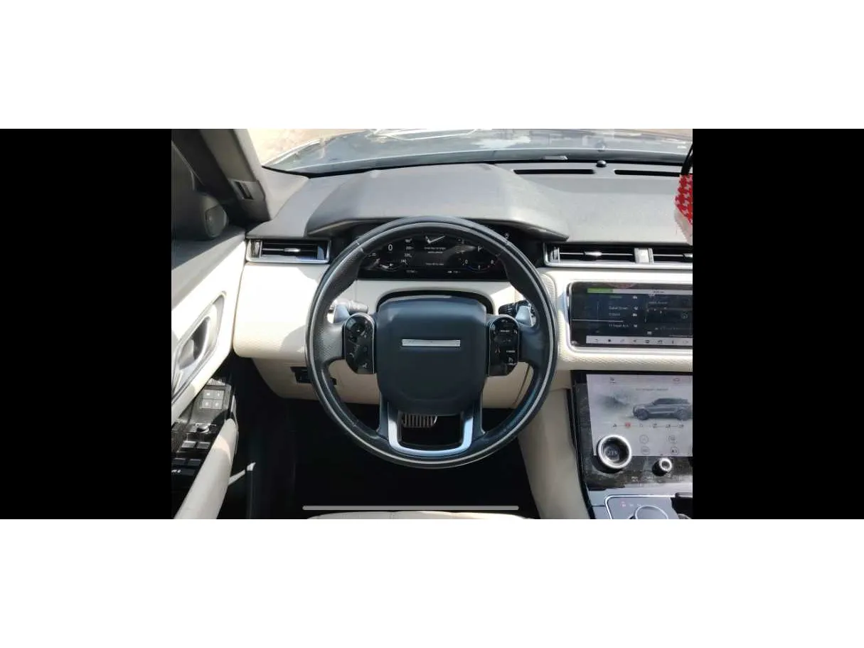 Car image 23