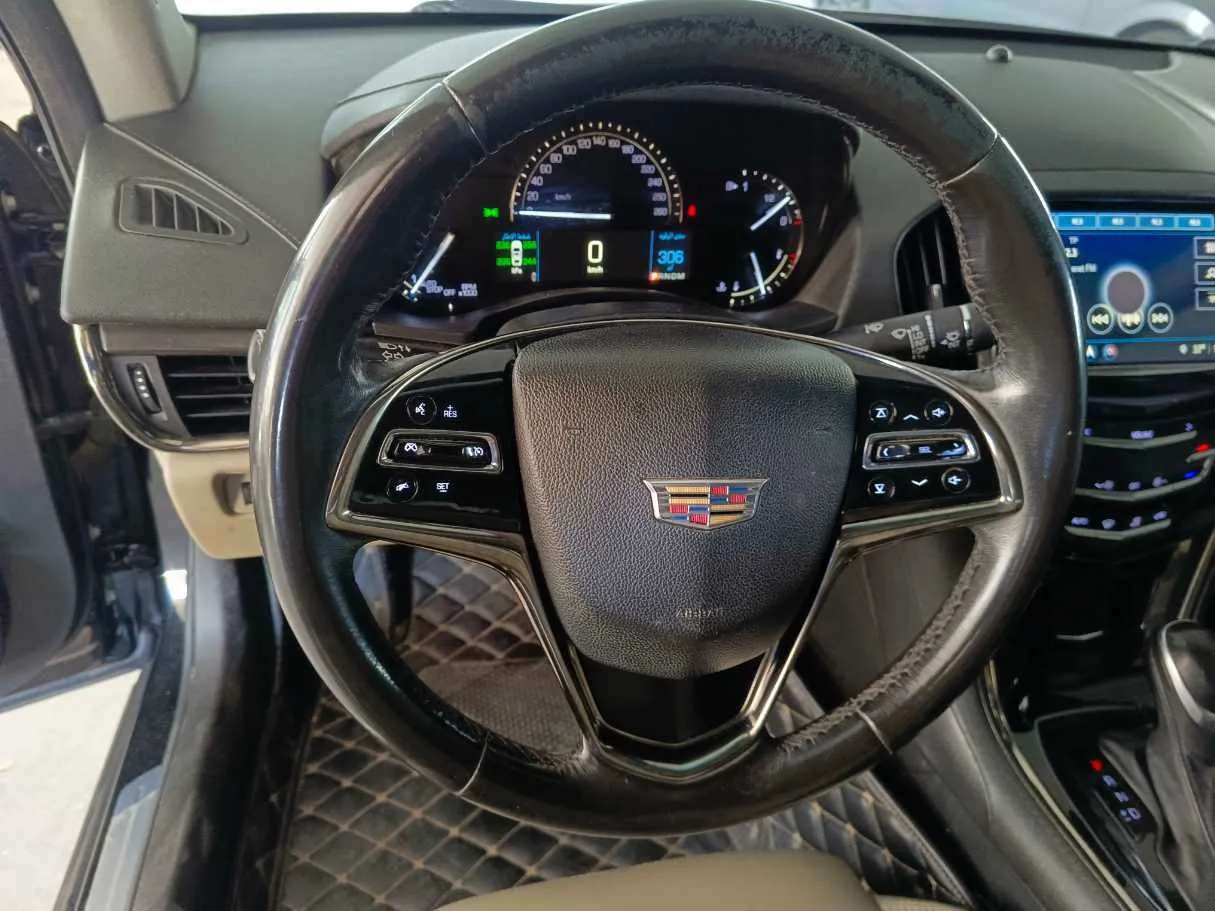 Car image 26