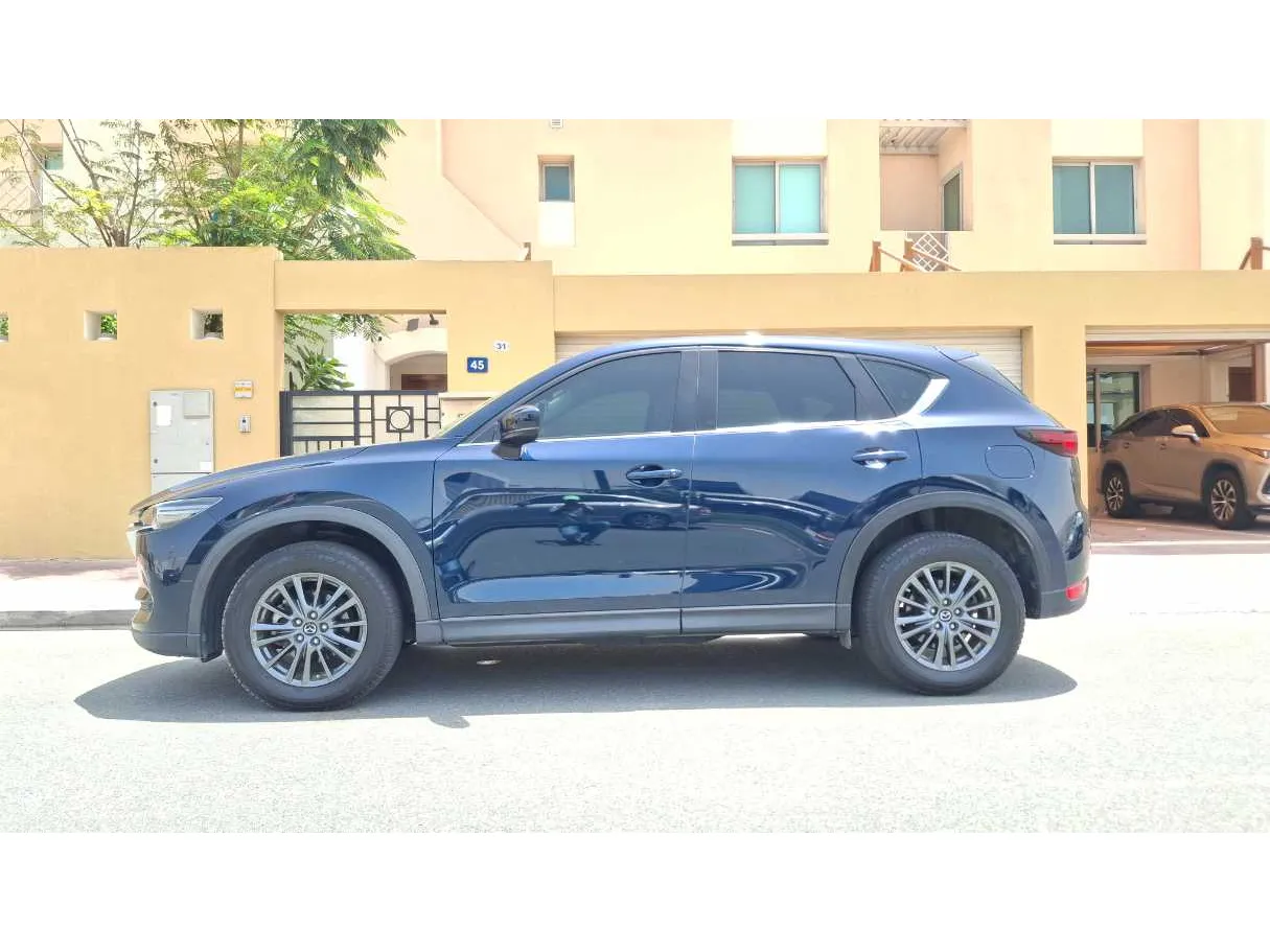 Car image 8