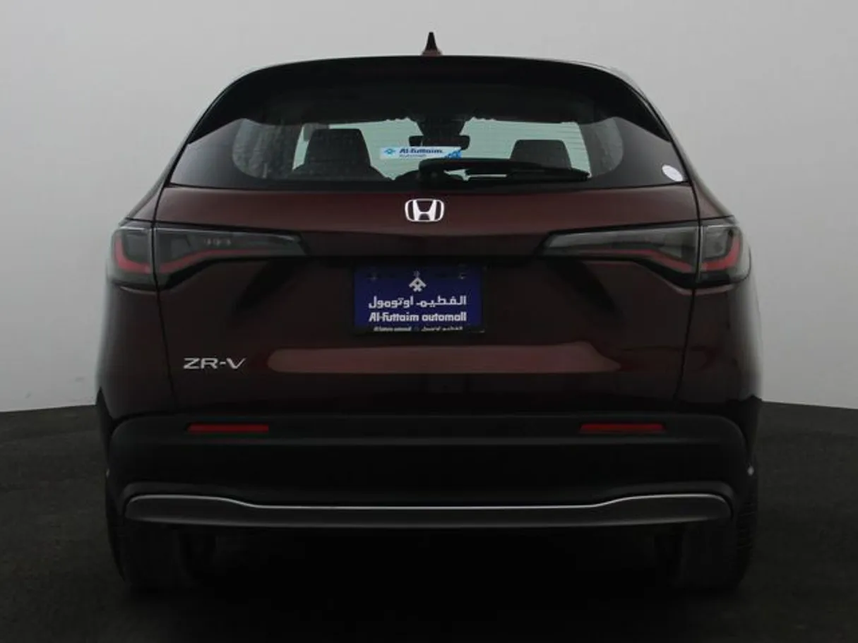 Car image 12