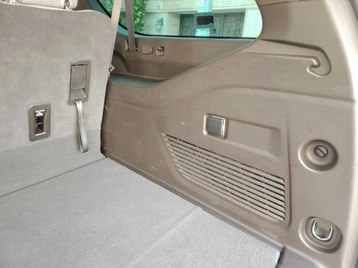 Car image 41