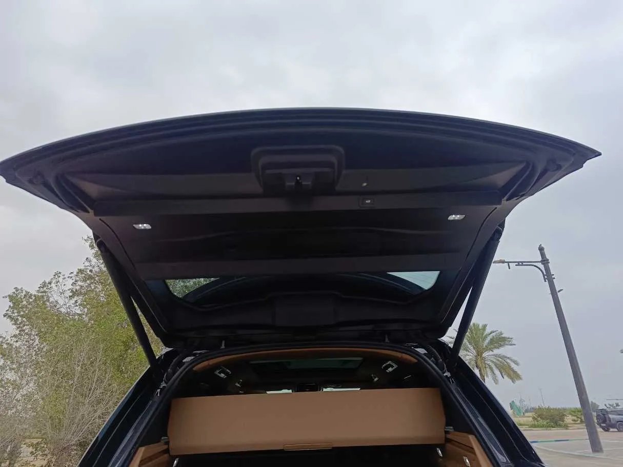 Car image 33