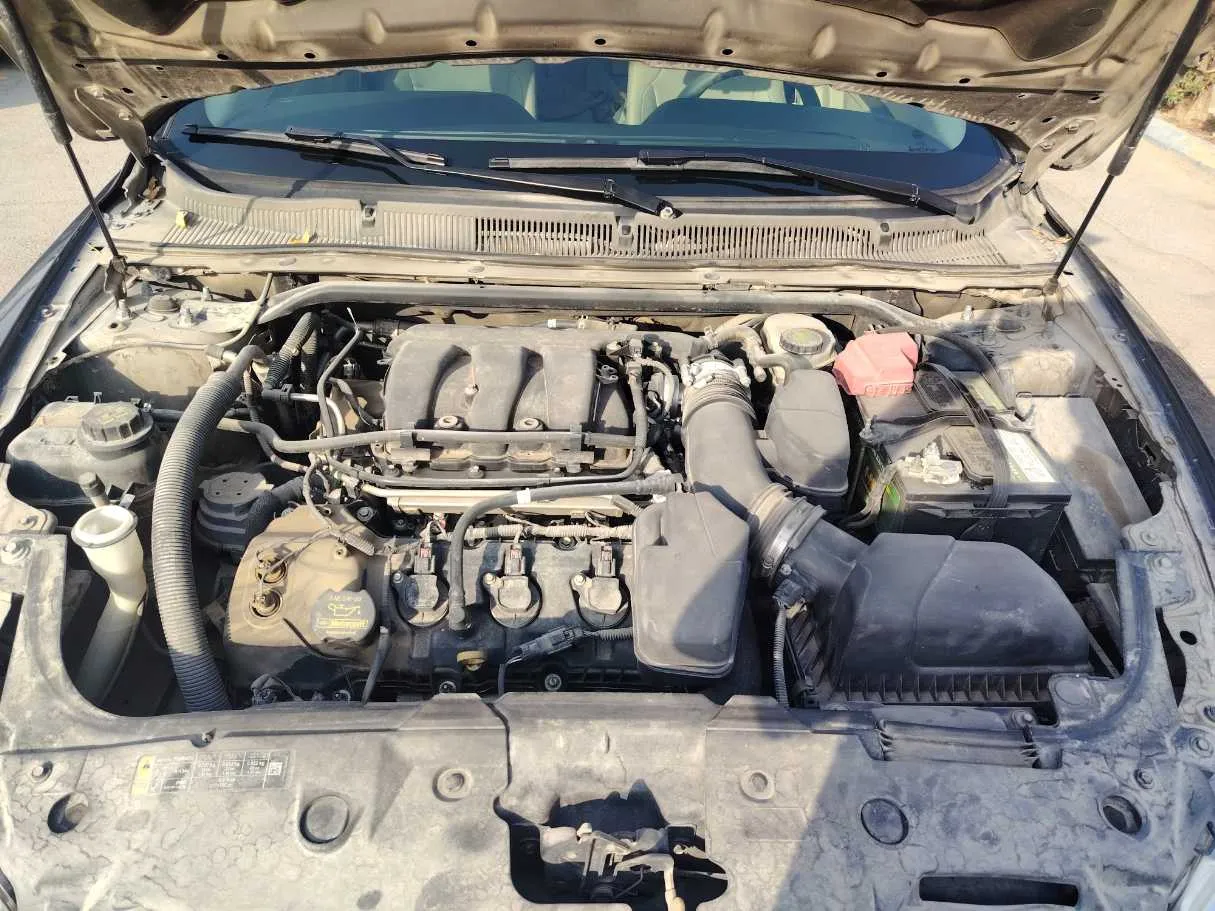 Car image 29