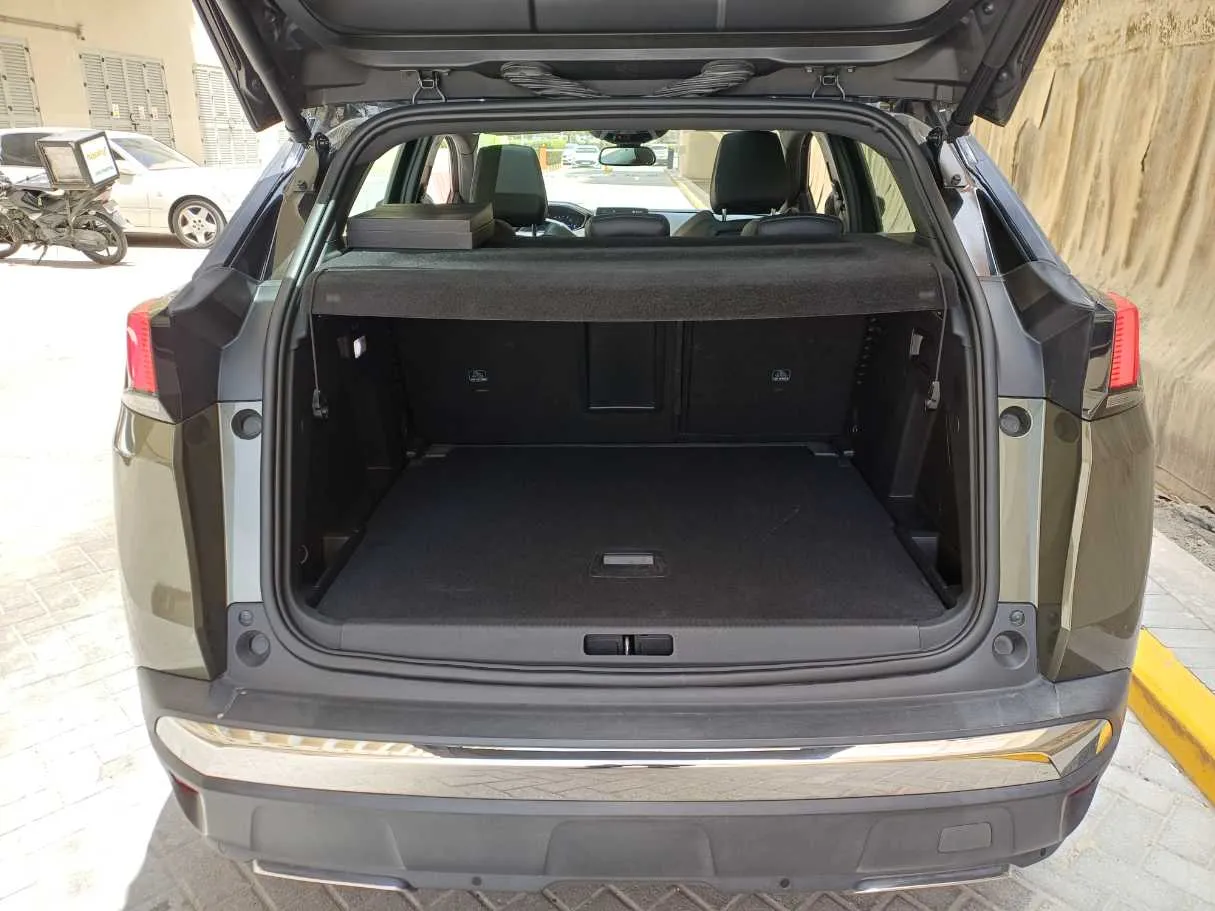 Car image 20