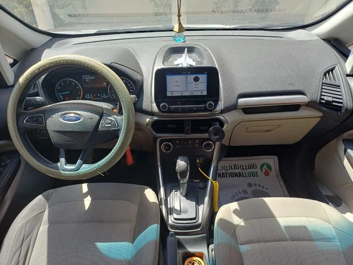 Car image 16