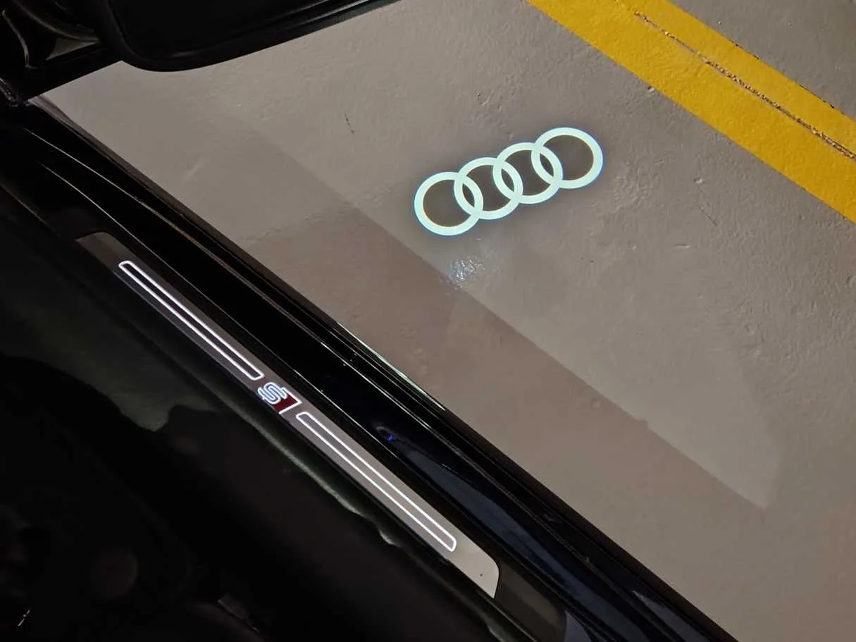 Car image 33