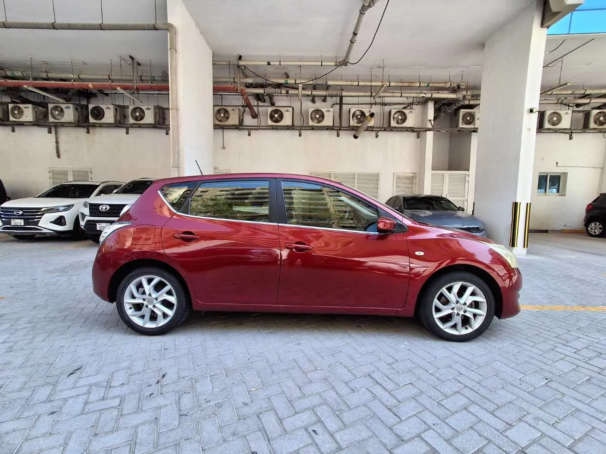 Car image 8