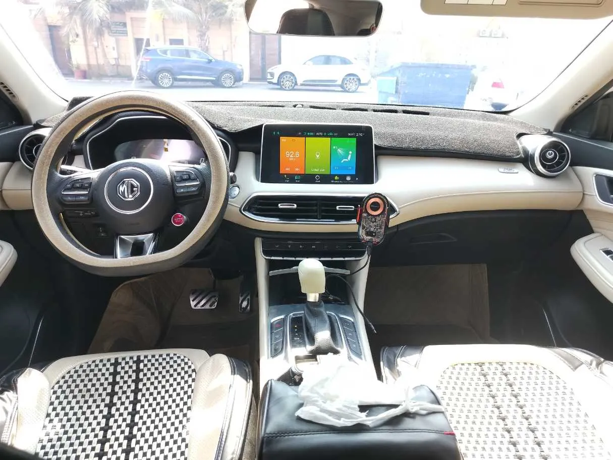 Car image 21