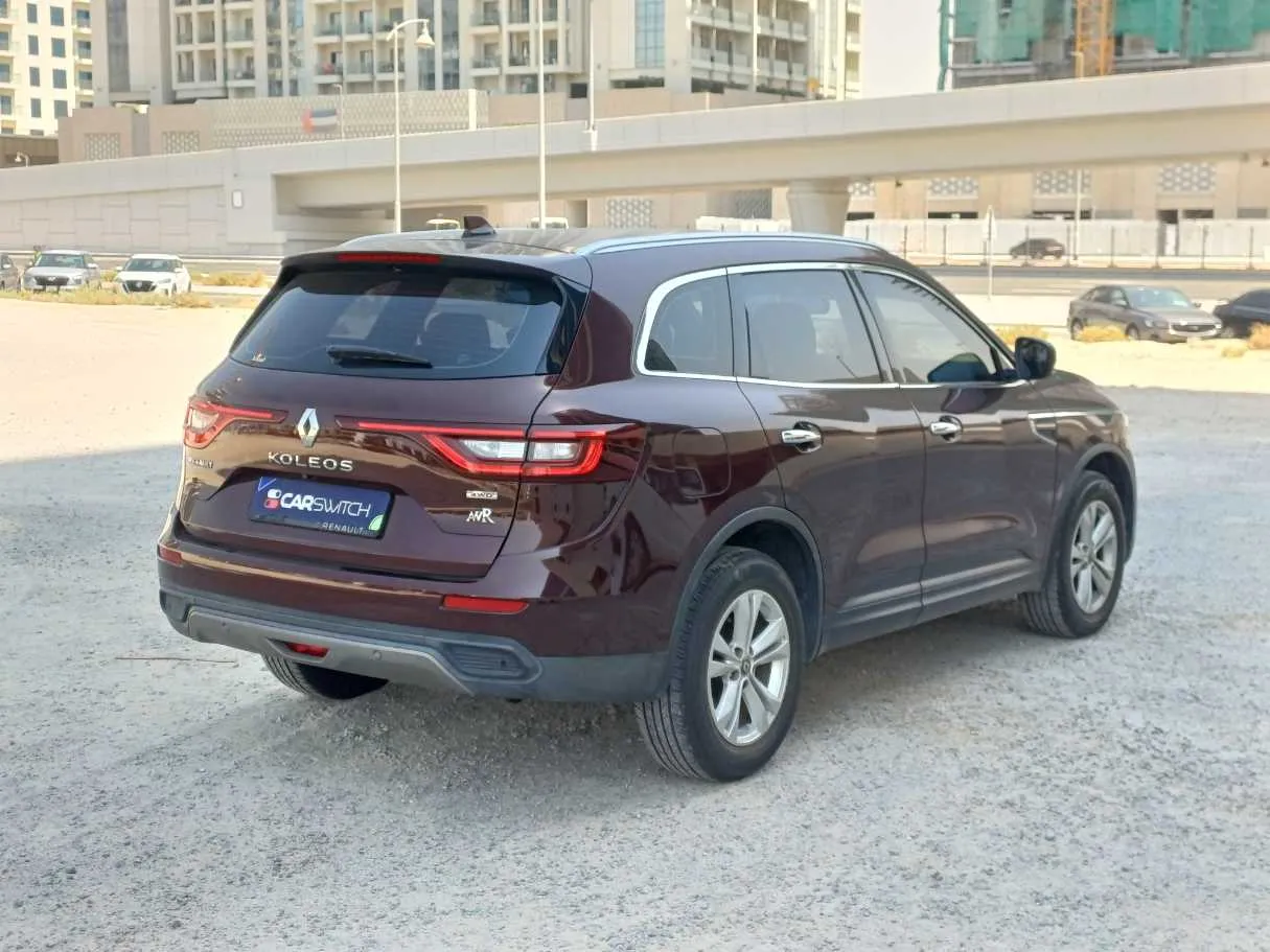Car image 7