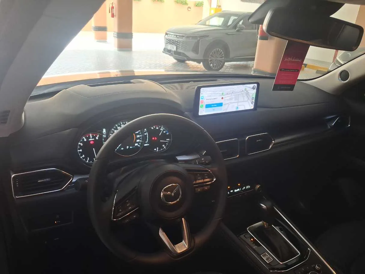 Car image 11
