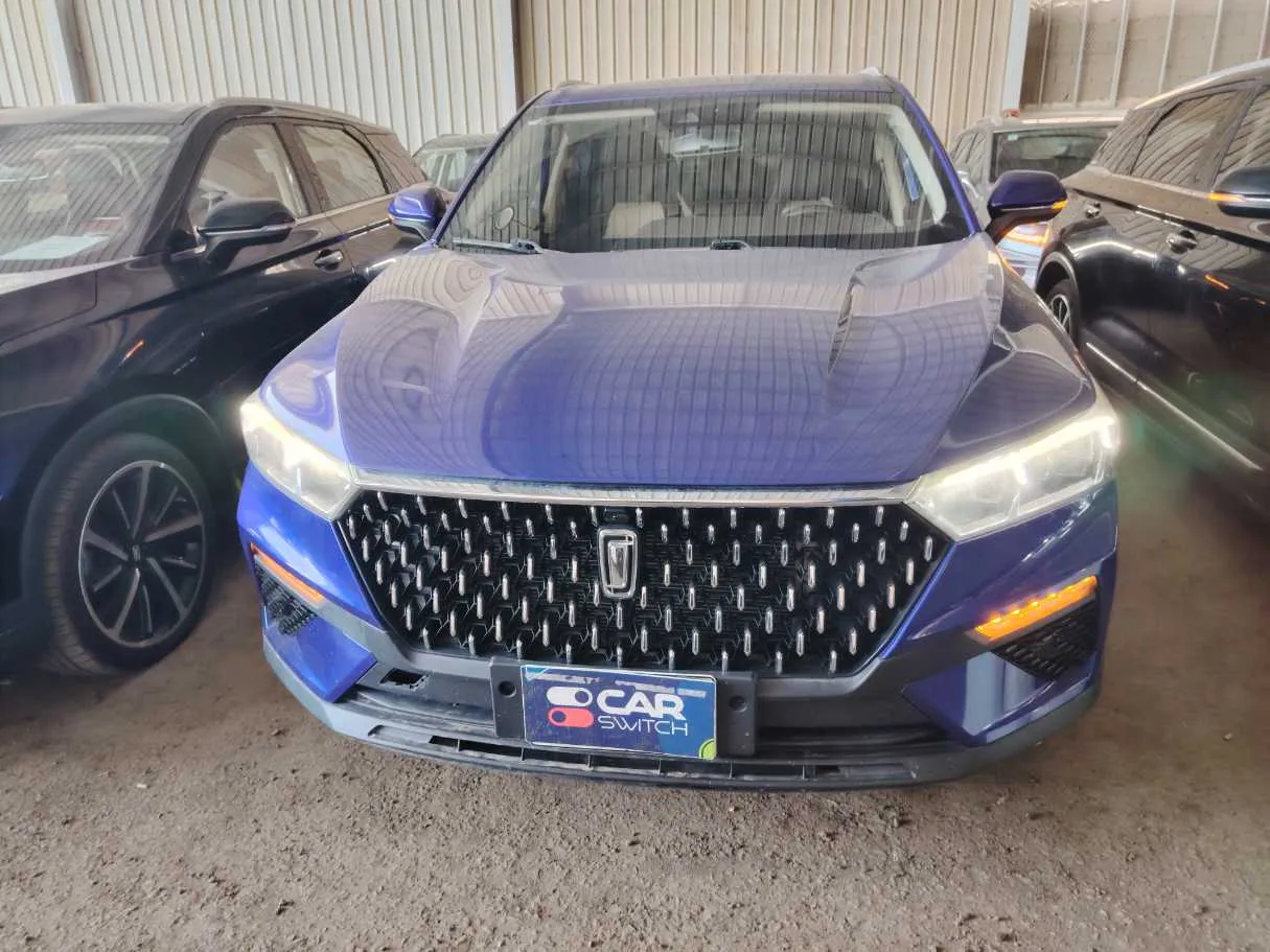 Car image 2