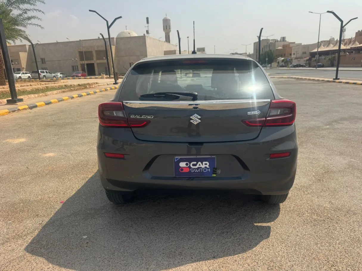 Car image 6