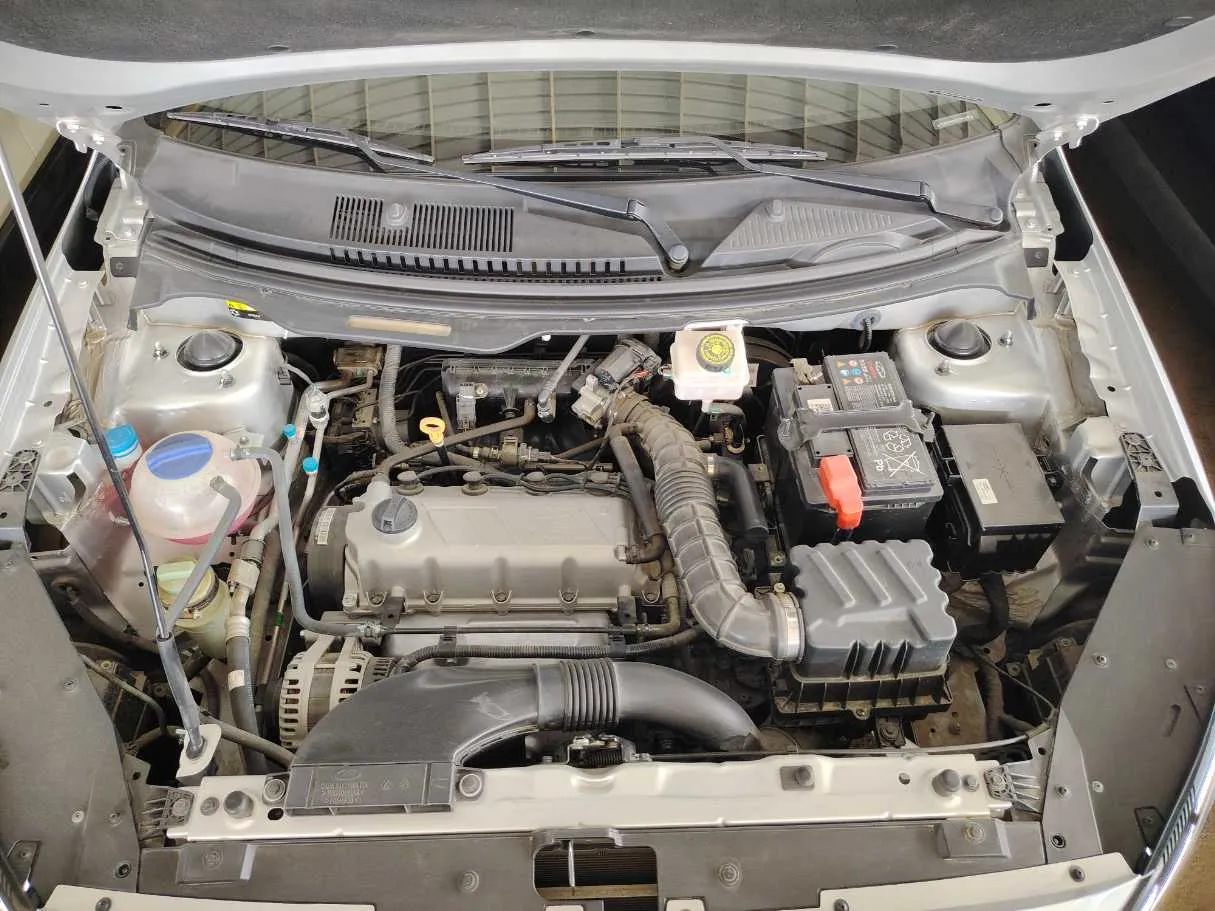 Car image 27
