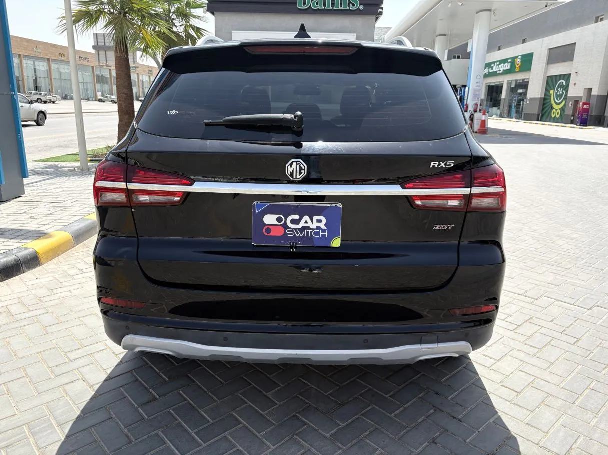Car image 6