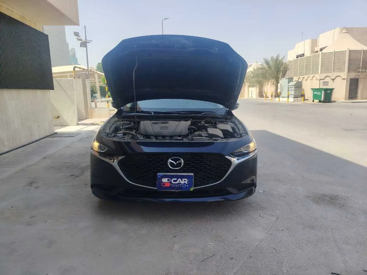 Car image 30