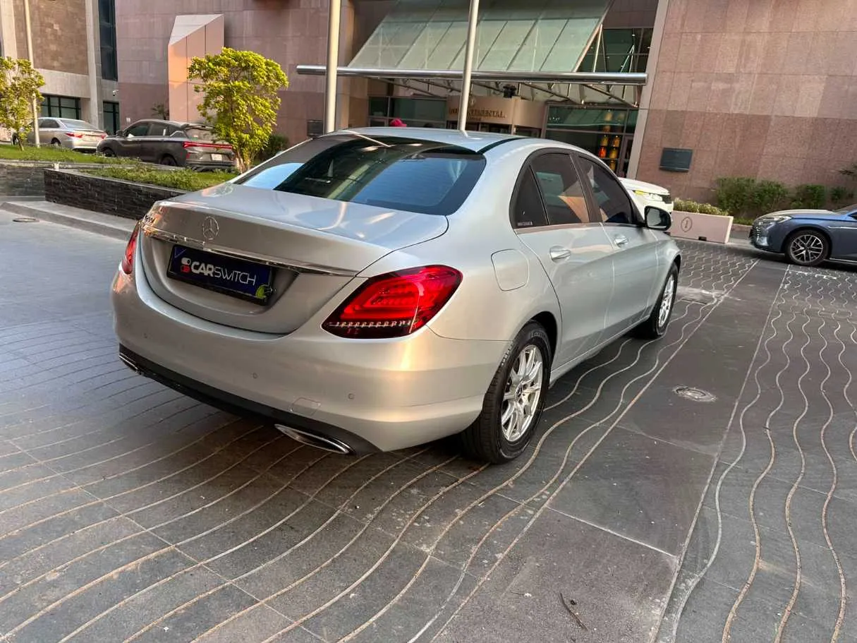 Car image 6