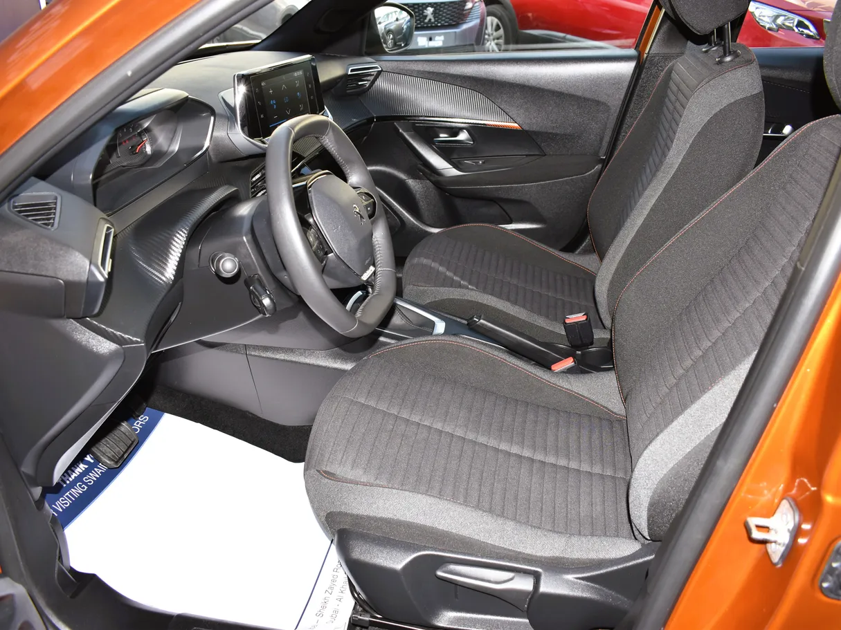 Car image 6
