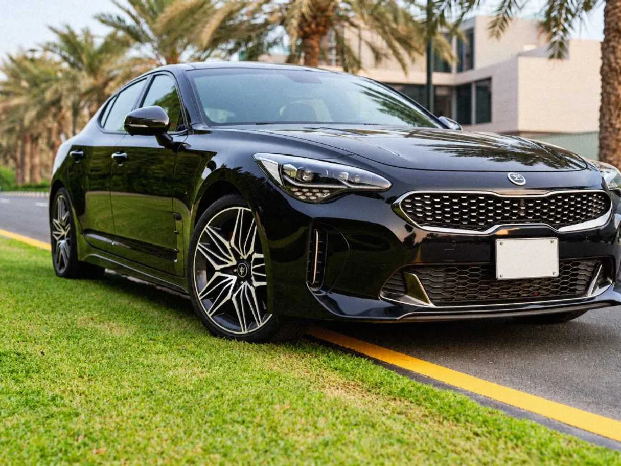 Car image 3