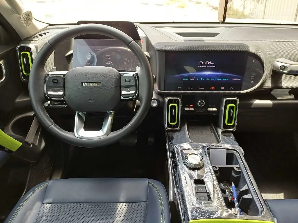 Car image 17