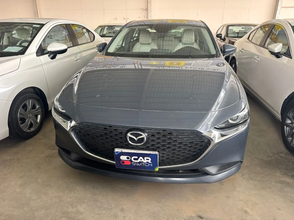 Car image 2