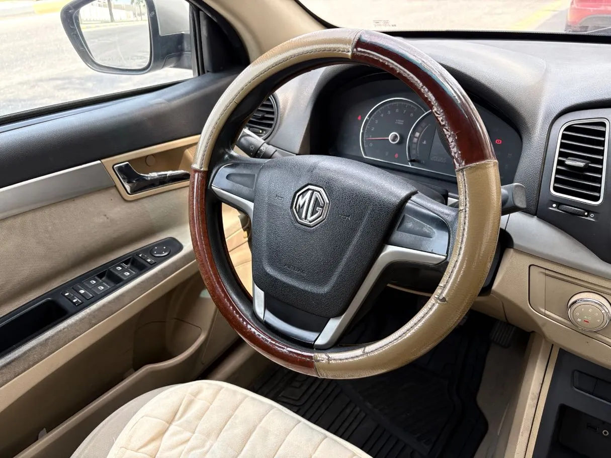 Car image 21