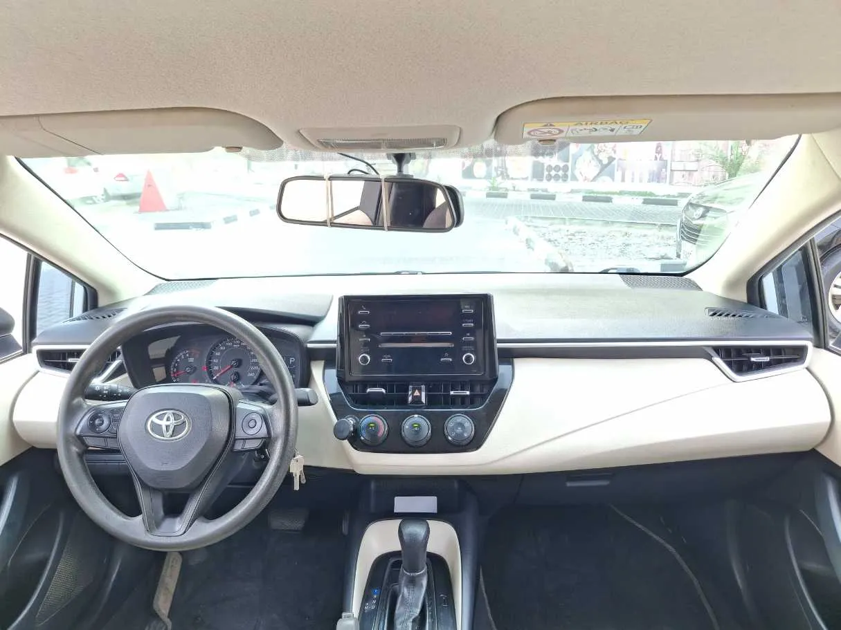 Car image 17