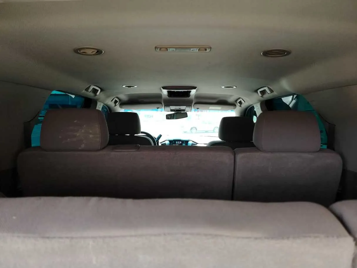Car image 27