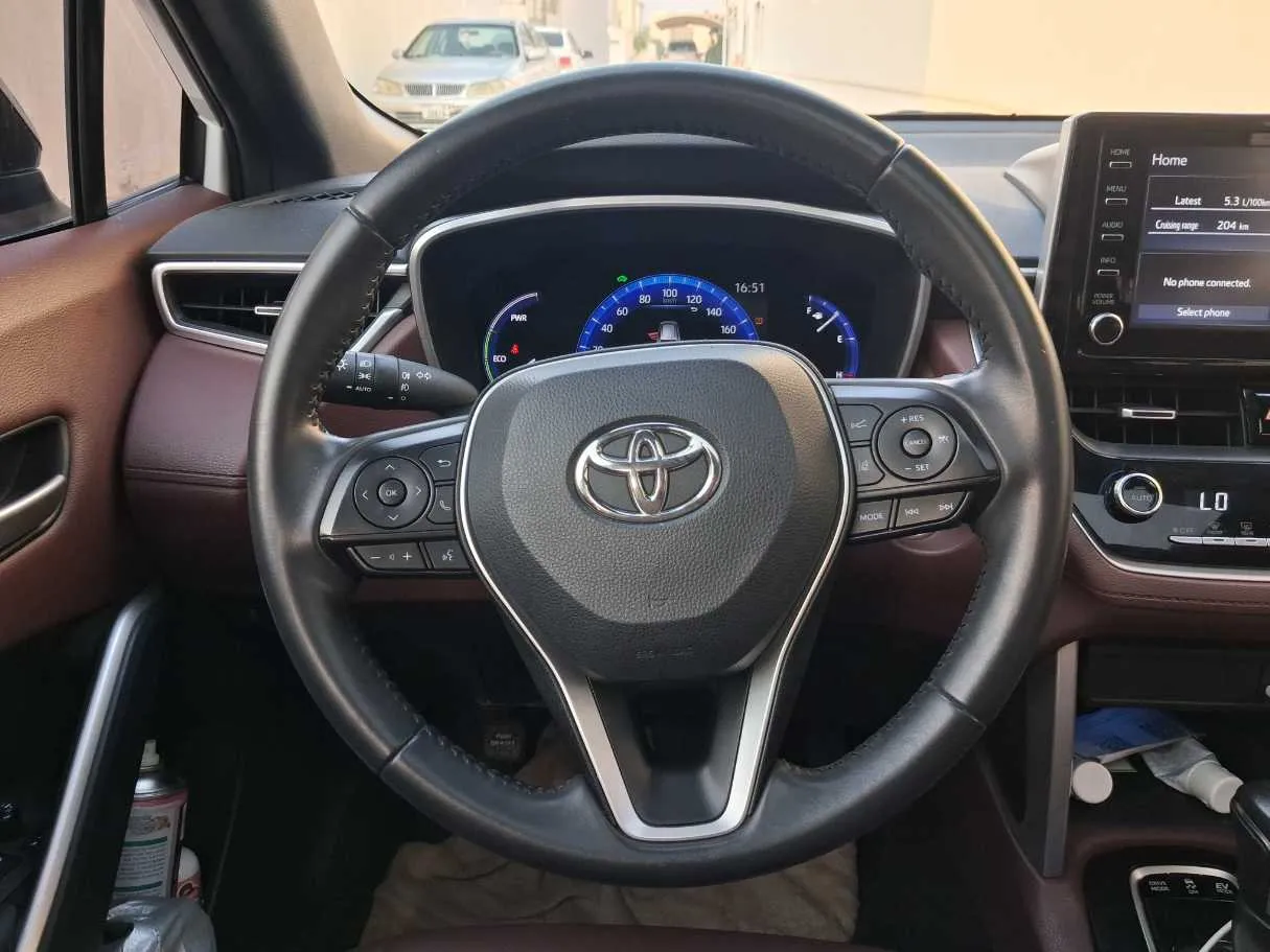 Car image 17