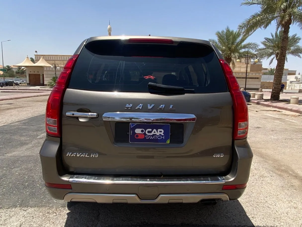 Car image 6