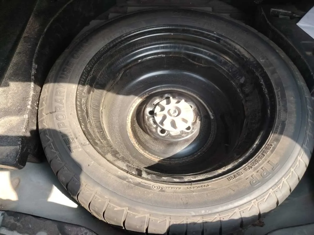 Car image 41